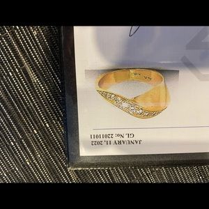 Diamond ring. Treat your self